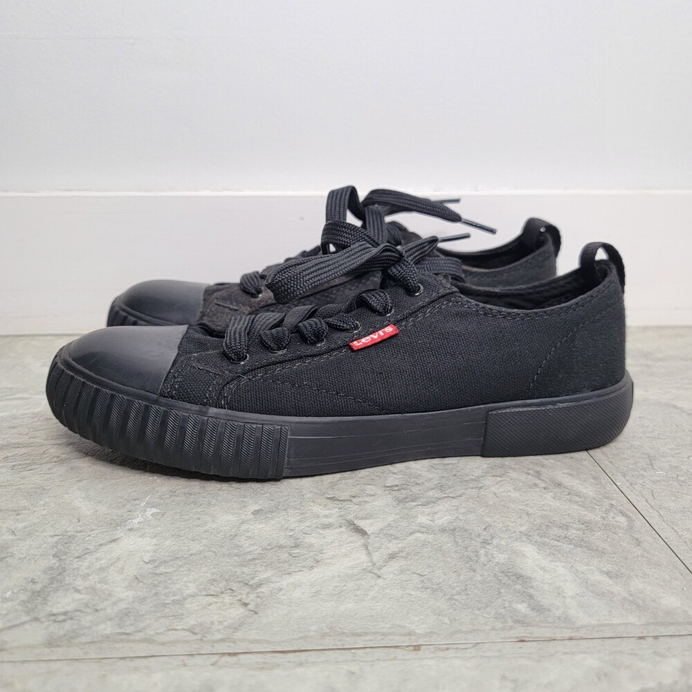 Levi's Anikin Black C CVS Low Top Lace-Up Canvas Casual Sneakers
